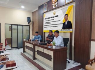 Anggota DPR RI Fraksi Partai Golkar, Ade Ginanjar terus bergerak menyapa masyarakat di wilayah Daerah Pemilihan Jawa Barat, meliputi Kabupaten Garut, Kabupaten Tasikmalaya, dan Kota Tasikmalaya, melalui sosialisasi 4 Pilar Kebangsaan MPR RI.